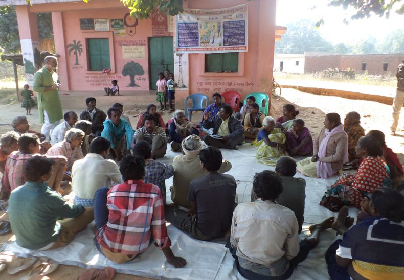 Forest right committee meeting is going on in Sanramloi to claim community forest right.